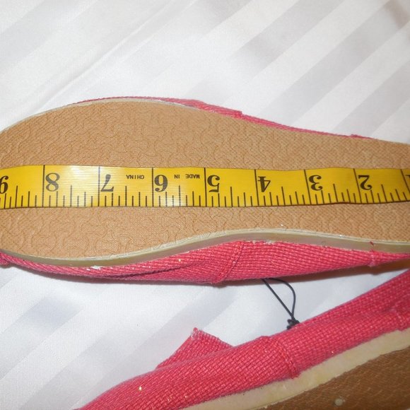 Women's Shoes 9/10 summer canvas flats casual red NWT - Picture 8 of 9